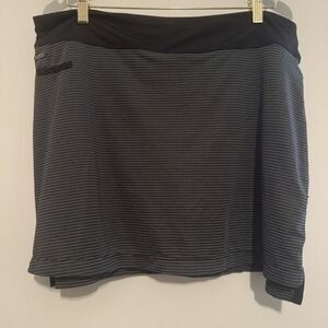 NWOT Lole Brooke Black White Striped Pull On Golf Skort With Pockets- Size XL